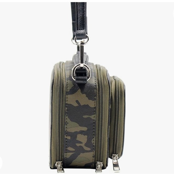 Camo Crossbody purse - Picture 2 of 5